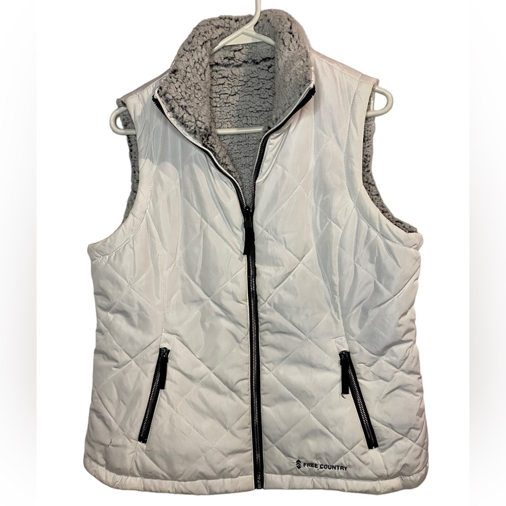 Free Country Stratus Lite Women's Reversible Vest White‎ Size Medium Flaw Shown